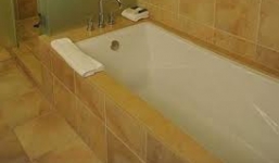 Bóp ngạt, chặt xác người yêu đang mang thai nhét vào bồn tắm